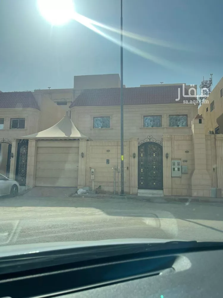 فيلا للإيجار في شارع مدائن صالح, حي العريجاء الغربي, مدينة الرياض, منطقة الرياض