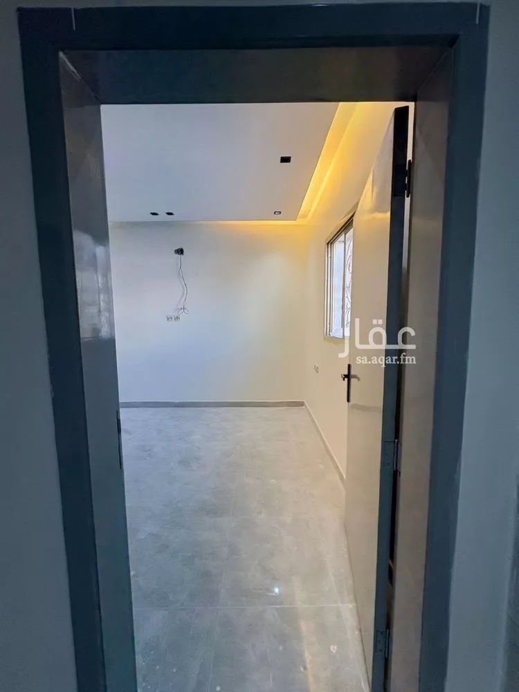 شقة للإيجار في شارع طريق المدينة المنورة, حي العوالي, مدينة الرياض, منطقة الرياض صورة 3