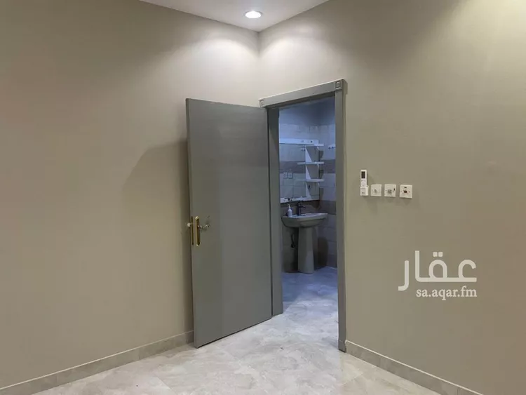 شقة للإيجار في شارع عبدالله بن الزبير, حي العريجاء الغربي, مدينة الرياض, منطقة الرياض صورة 3