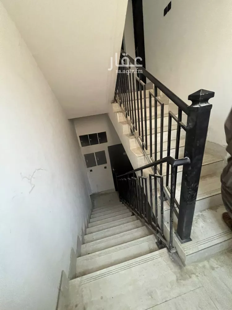 عمارة للبيع في شارع تمرة, حي الصالحية, مدينة الرياض, منطقة الرياض 10