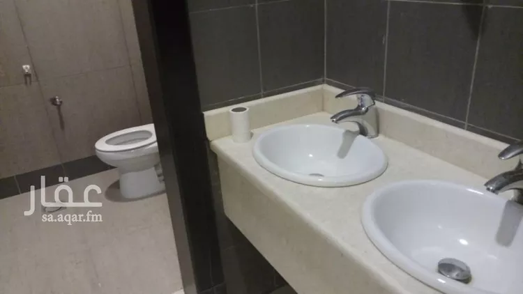 شقة للإيجار في شارع القرية العليا, حي الحمراء, مدينة الخبر, المنطقة الشرقية صورة 3