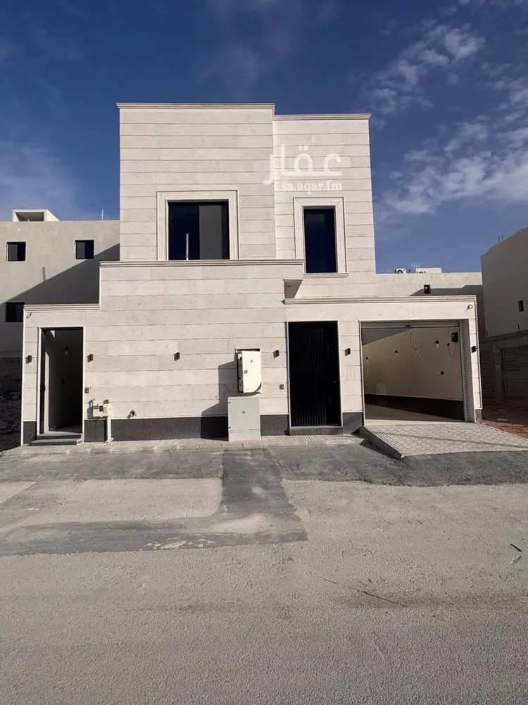 فيلا للإيجار في شارع بالقرب من شارع السيف , حي الجنادرية, مدينة الرياض, منطقة الرياض