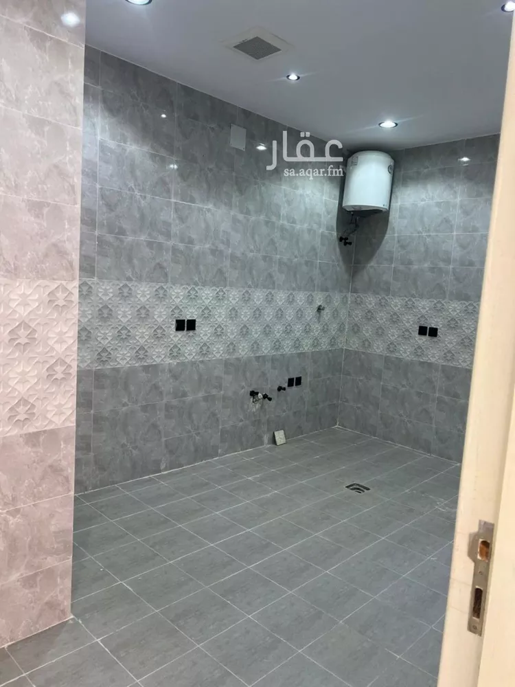 دور للبيع في شارع فارس العشيره, حي طويق, مدينة الرياض, منطقة الرياض 9