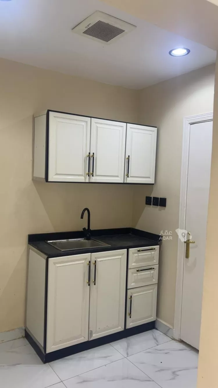 Studio for rent in Riyadh Ar Rawdah 12