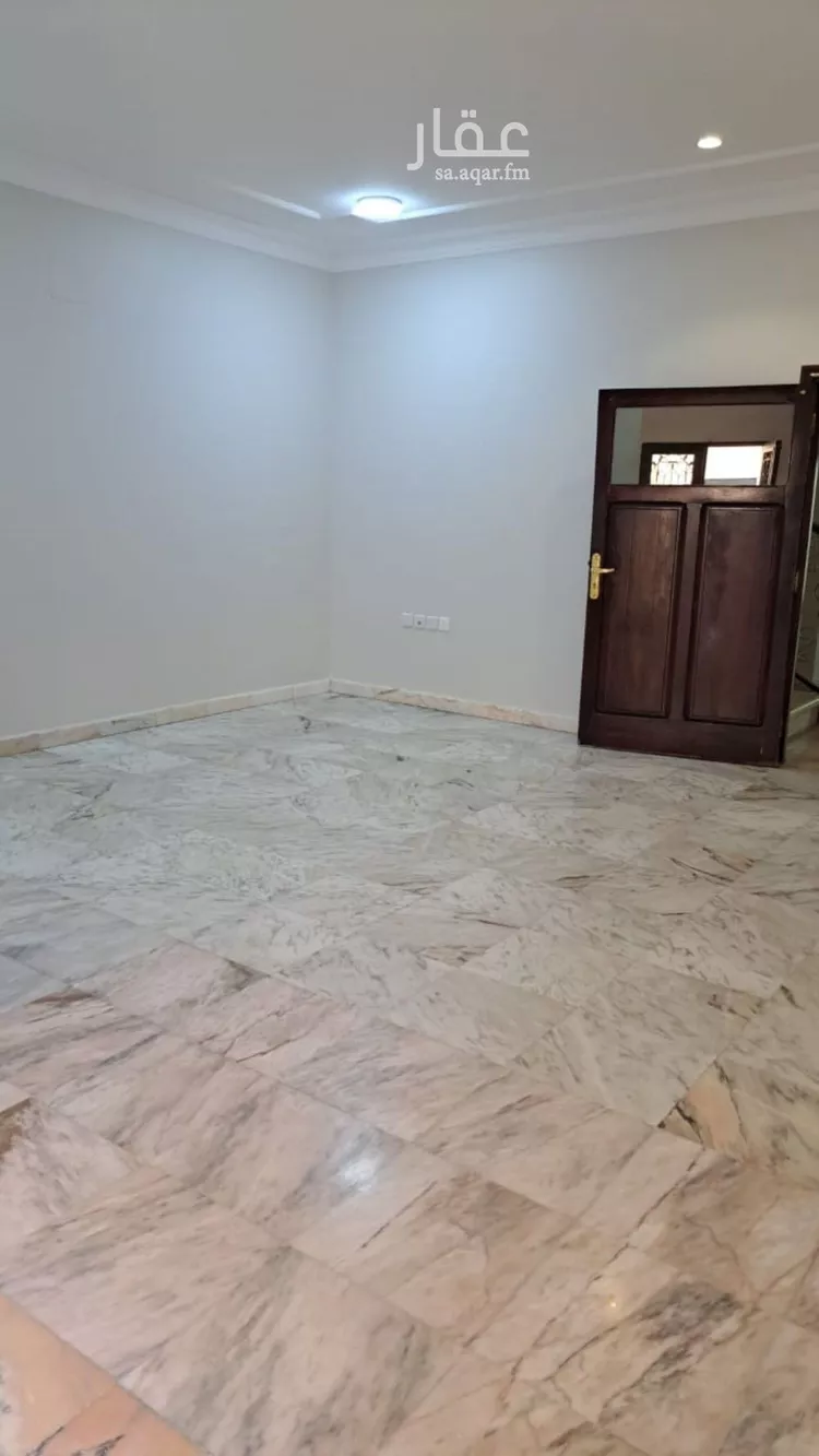 فيلا للإيجار في شارع روضة مهنا, حي السليمانية, مدينة الرياض, منطقة الرياض صورة 2