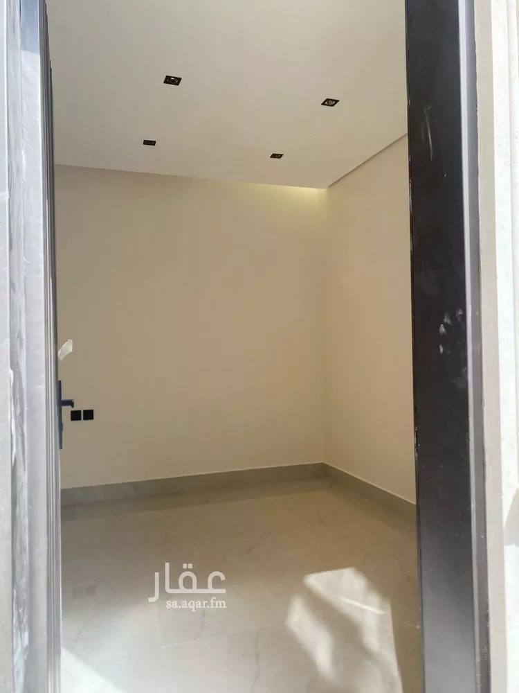 فيلا للإيجار في شارع حجر بن يزيد, حي النسيم الغربي, مدينة الرياض, منطقة الرياض صورة 4