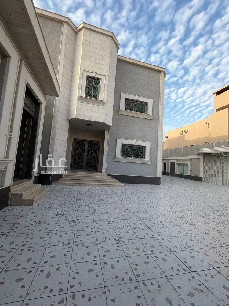 فيلا للبيع في شارع إبراهيم القوصي, حي العزيزية, مدينة الرياض, منطقة الرياض صورة 3