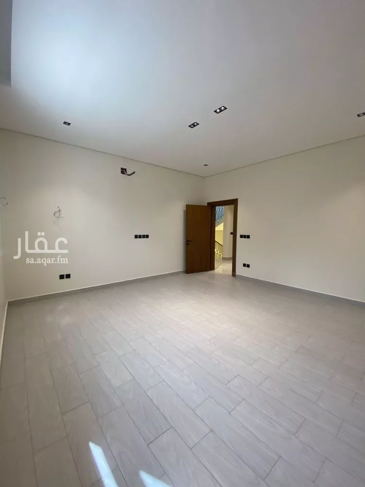فيلا للإيجار في شارع حجر بن يزيد, حي النسيم الغربي, مدينة الرياض, منطقة الرياض صورة 5