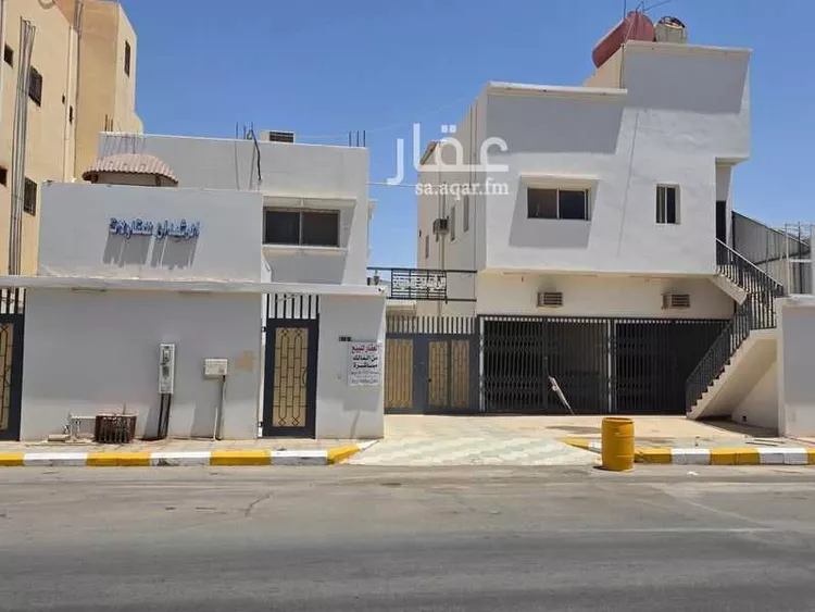 أرض للبيع في شارع عثمان بن عفان رضي الله عنه ، حي السلطانة ، طريف‎ ، طريف