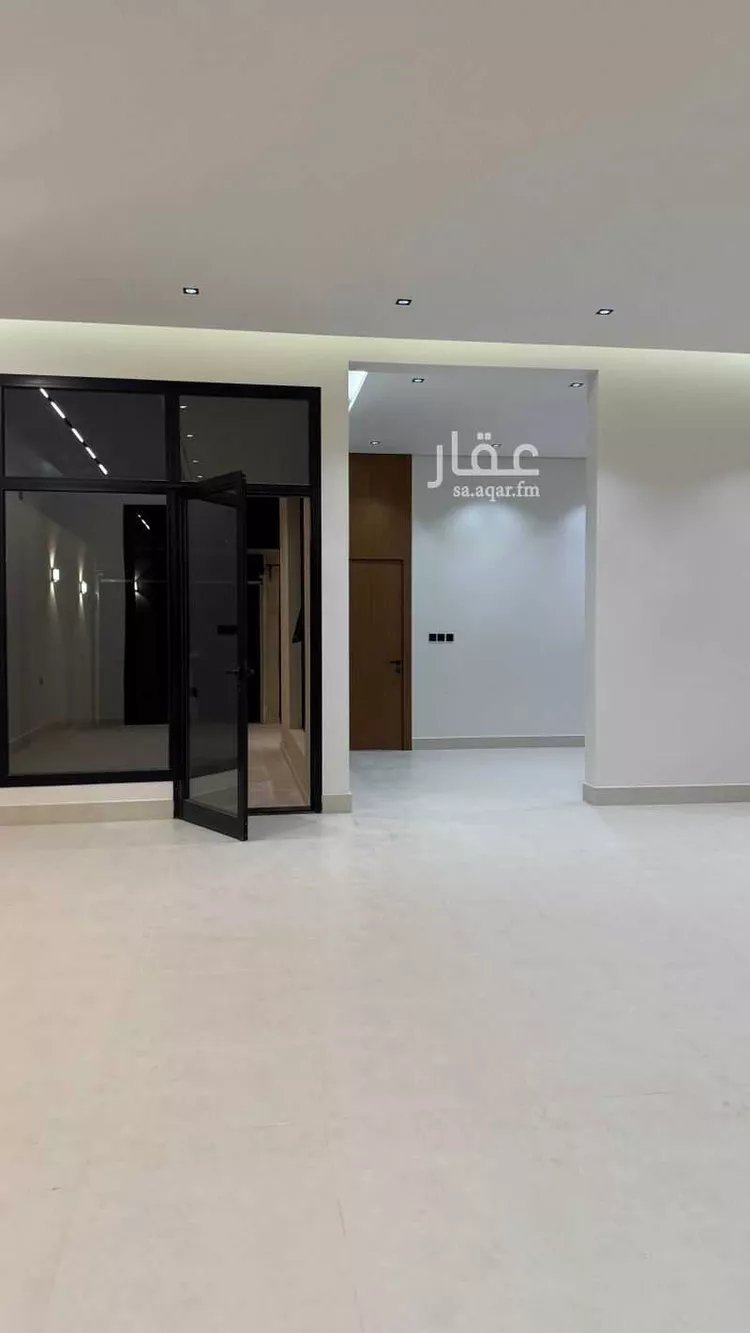 فيلا للبيع في شارع ابن عبدالقاهر, حي العارض, مدينة الرياض, منطقة الرياض صورة 3