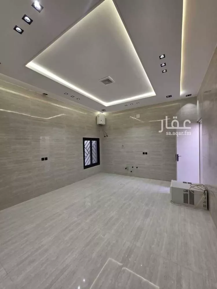 Floor for Sale in Riyadh Dahiat Namar 19