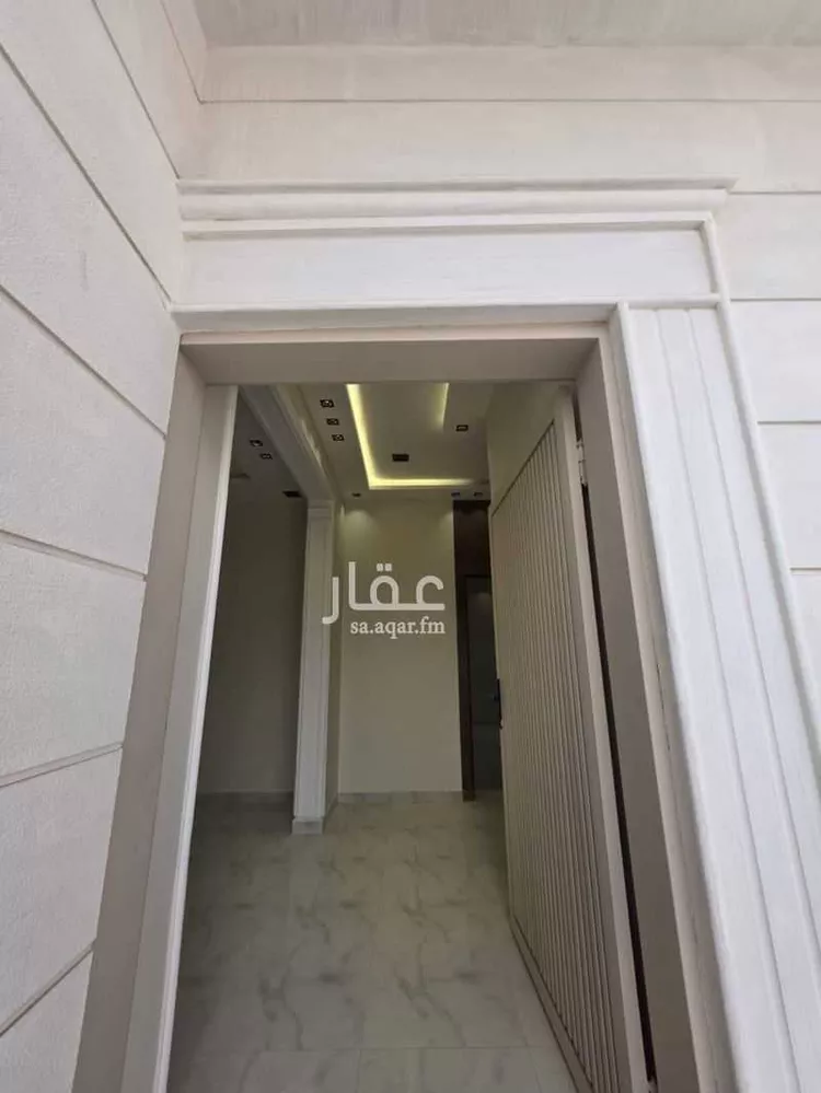 Floor for Sale in Riyadh Dahiat Namar 21