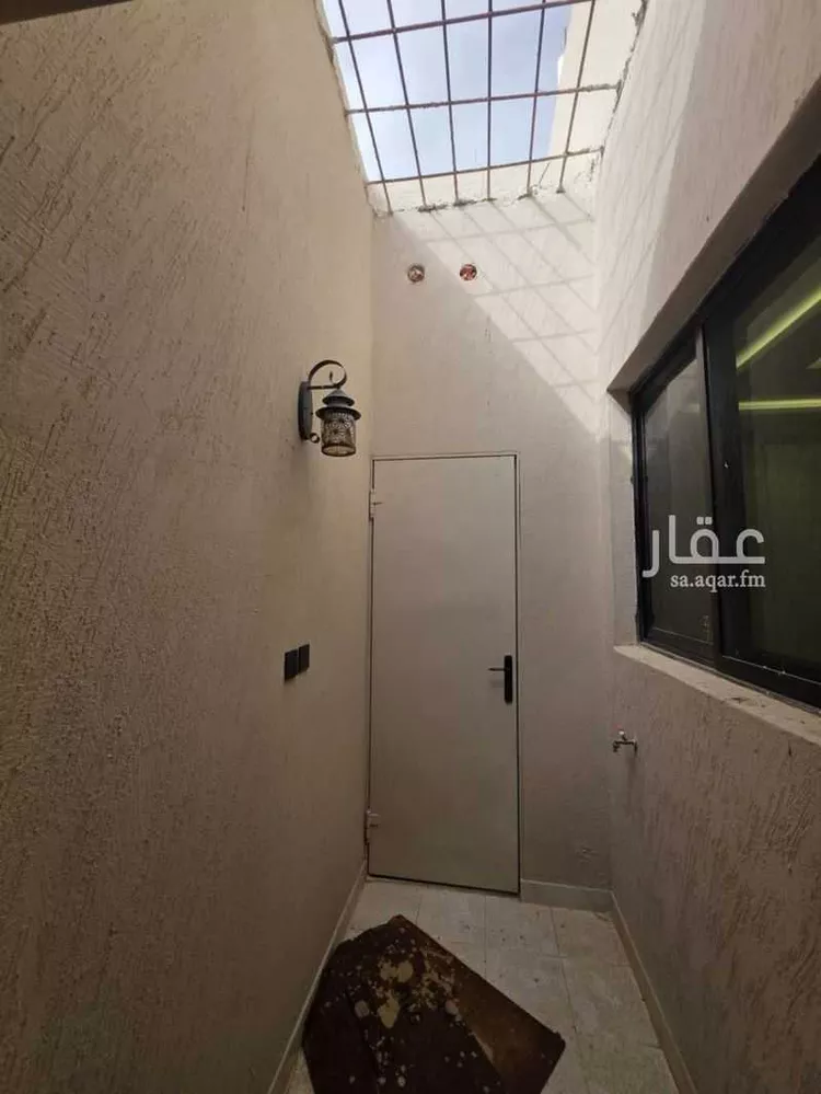 Floor for Sale in Riyadh Dahiat Namar 8