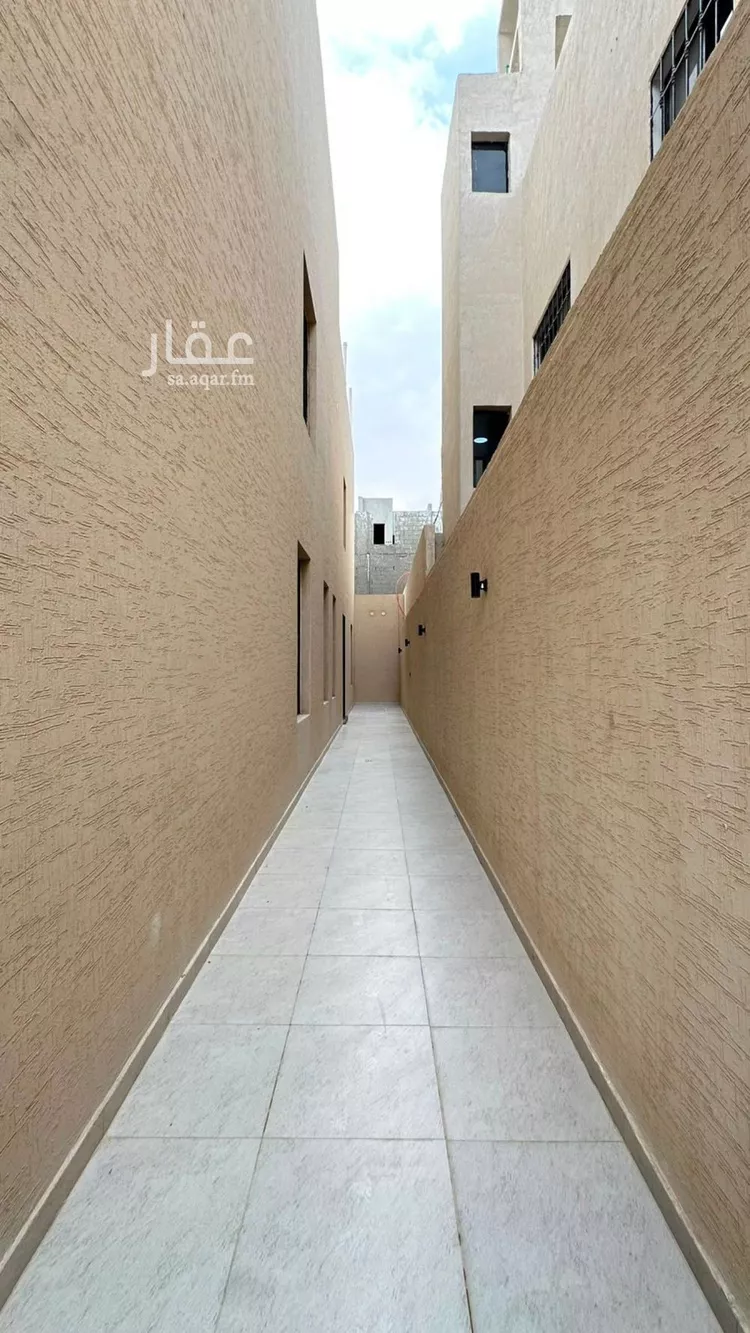 دور للبيع في شارع الجنادريه, حي الجنادرية, مدينة الرياض, منطقة الرياض 9