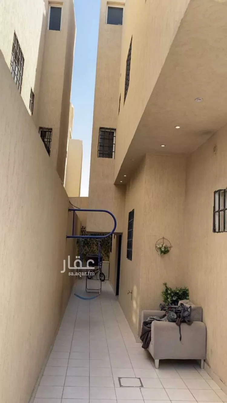 فيلا للإيجار في شارع الدوائر, حي العزيزية, مدينة الرياض, منطقة الرياض صورة 5