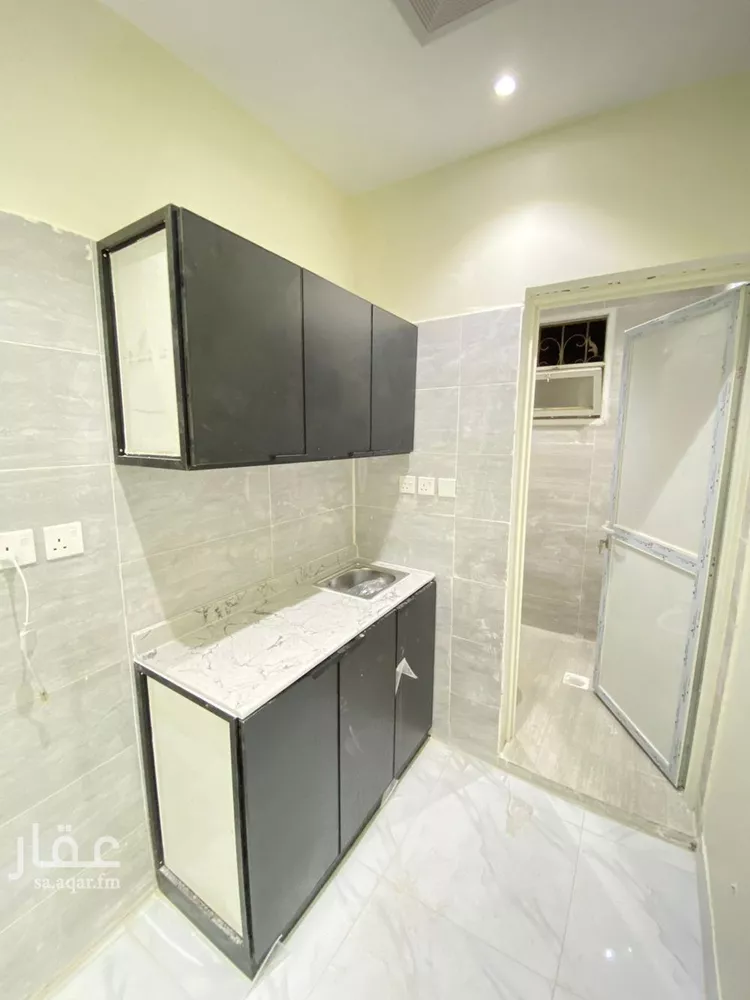 شقة للإيجار في شارع الفجر, حي السويدي الغربي, مدينة الرياض, منطقة الرياض صورة 3