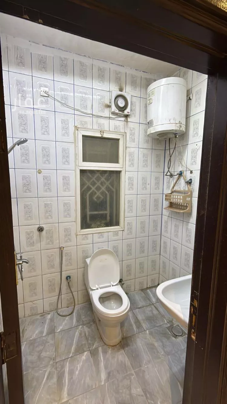 شقة للإيجار في شارع قس بن ساعدة, حي الملك فيصل, مدينة الرياض, منطقة الرياض صورة 2