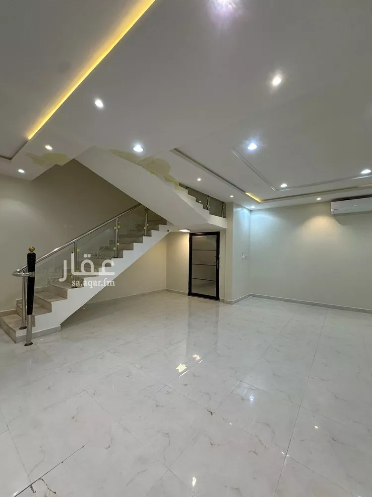 فيلا للإيجار في شارع رقم 467, حي المونسية, مدينة الرياض, منطقة الرياض 13