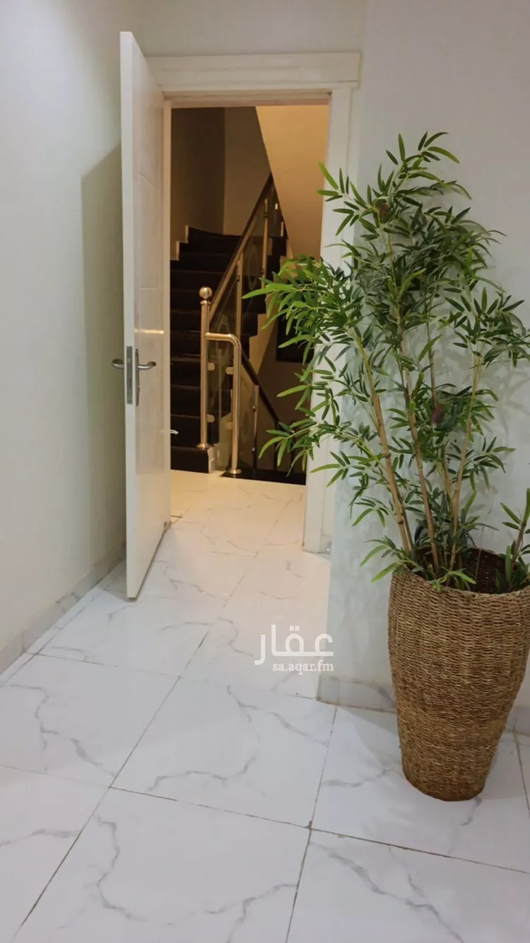دور للإيجار في شارع محمد الأكحل, حي عكاظ, مدينة الرياض, منطقة الرياض صورة 5