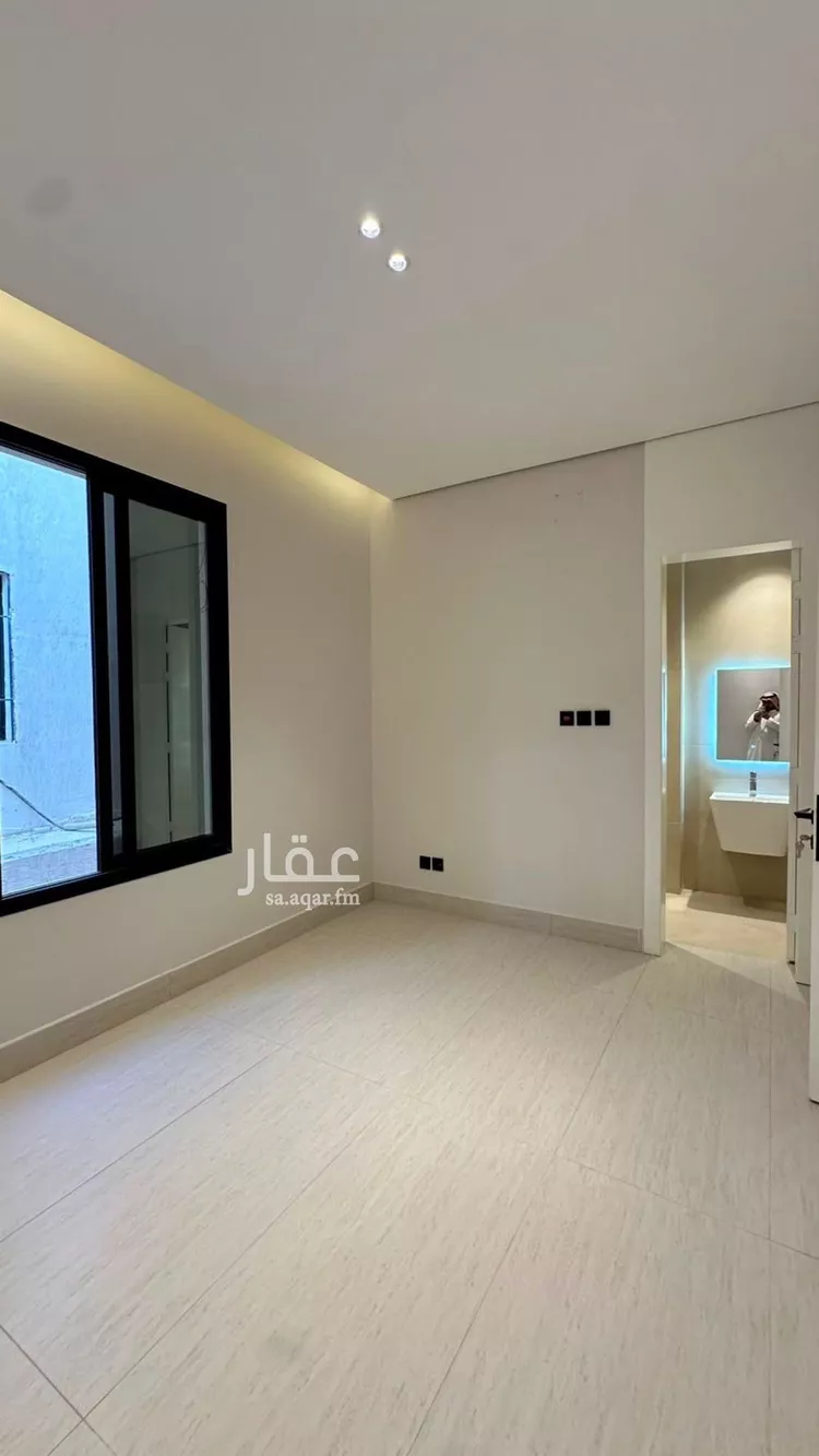 دور للبيع في شارع الجنادريه, حي الجنادرية, مدينة الرياض, منطقة الرياض 13