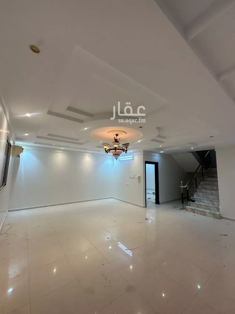 فيلا للبيع في شارع الحواتم, حي غرناطة, مدينة الرياض, منطقة الرياض صورة 4