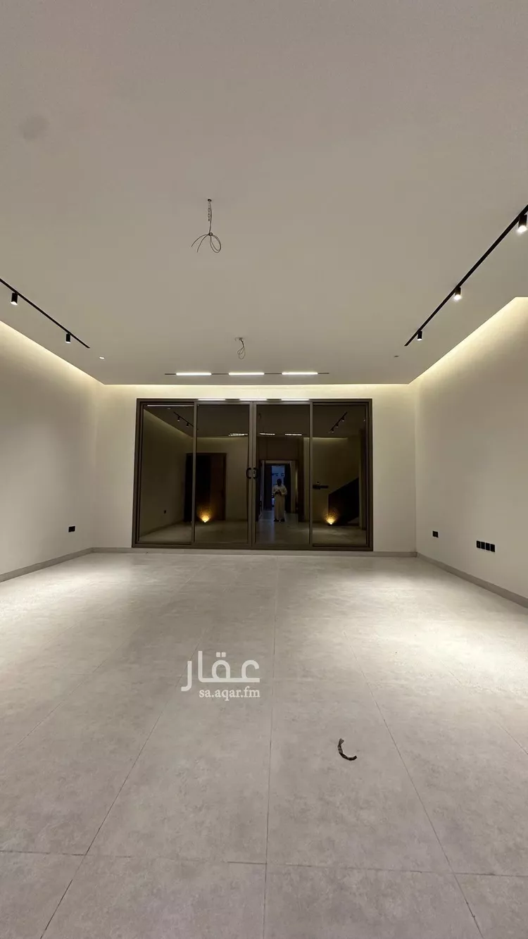 Floor for Sale in Riyadh Ghirnatah 6