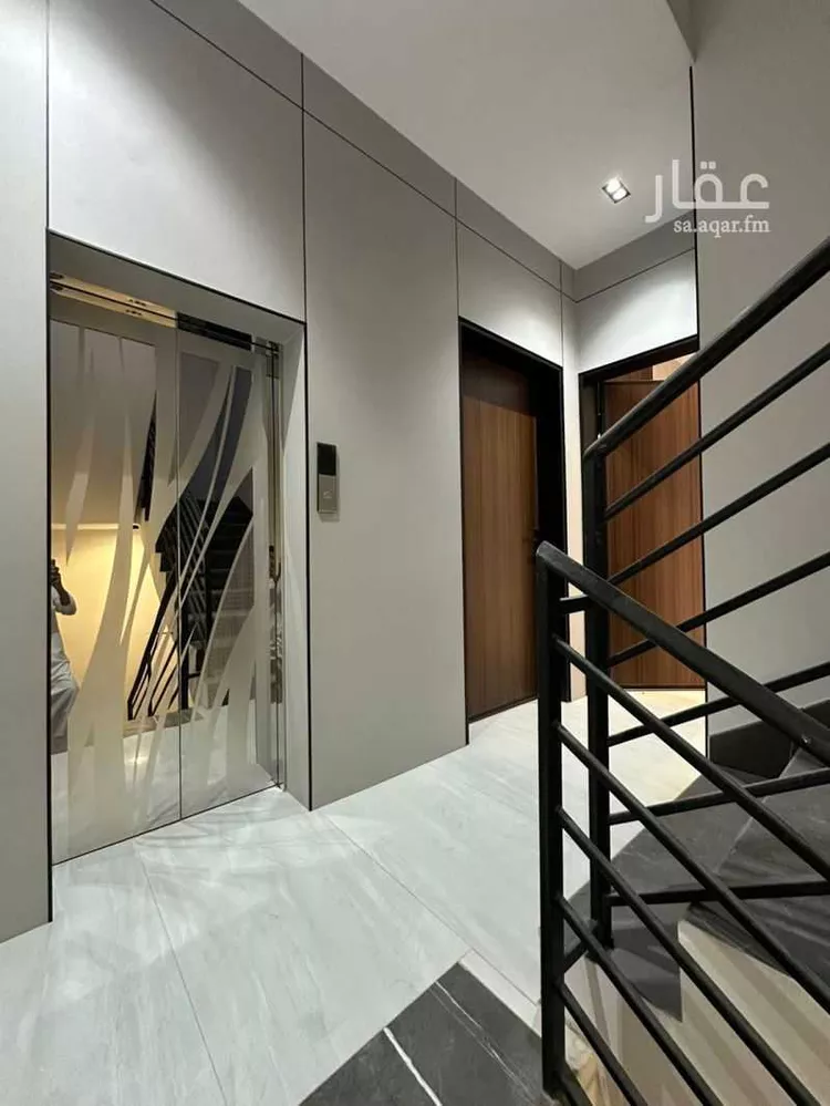 Floor for Rent in Riyadh Al Janadriyah صورة 2