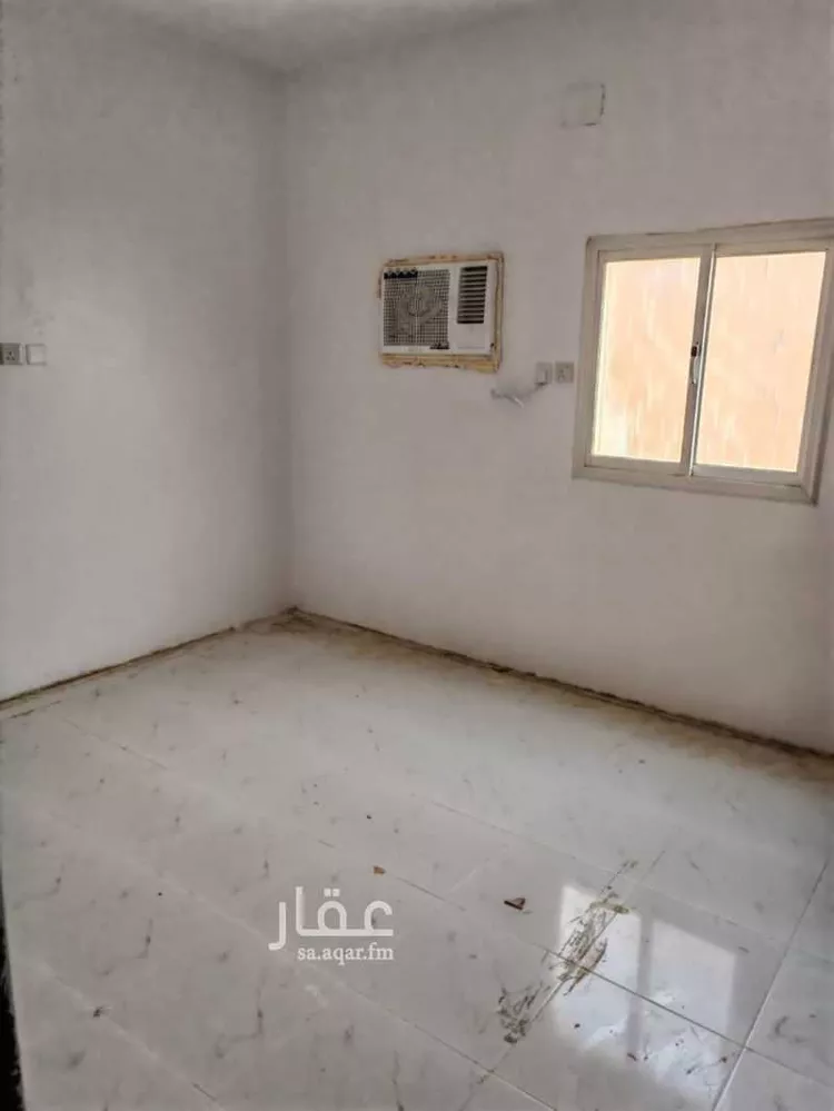 Floor for Rent in Muhayil Al Dars 8