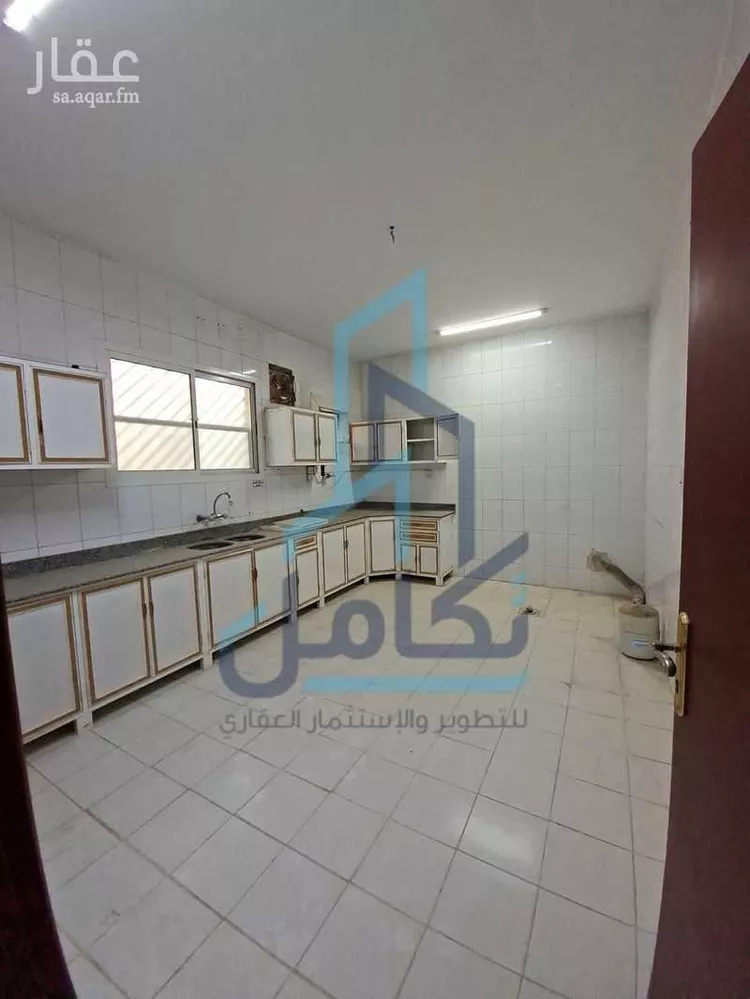 شقة للإيجار في شارع عبد القادر كوشك, حي الفايزية, مدينة بريدة, منطقة القصيم صورة 3