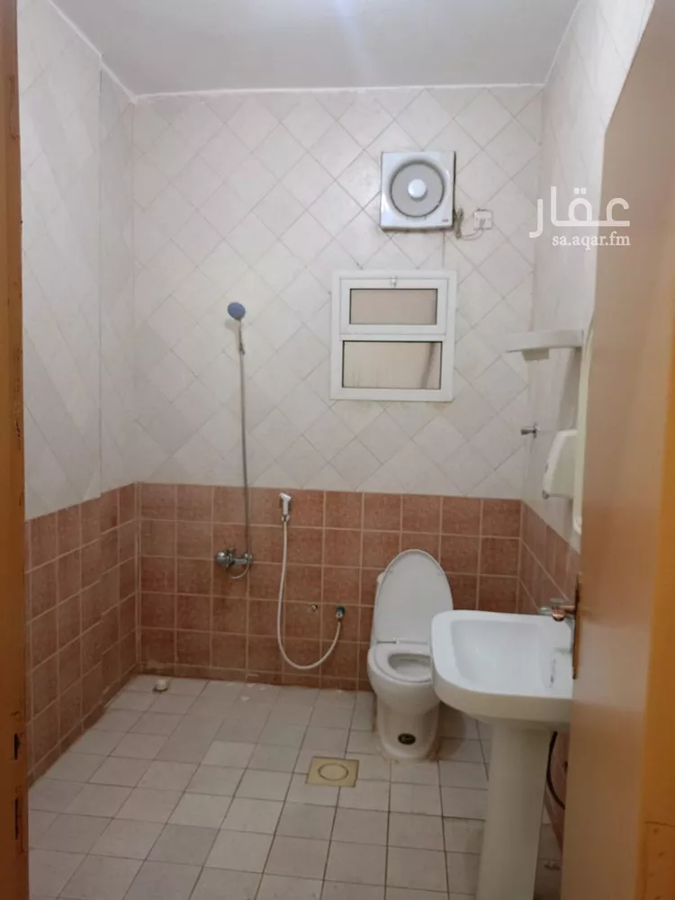 شقة للإيجار في شارع شارع مصعب بن عمير, حي السلام, مدينة الخرج, منطقة الرياض صورة 2