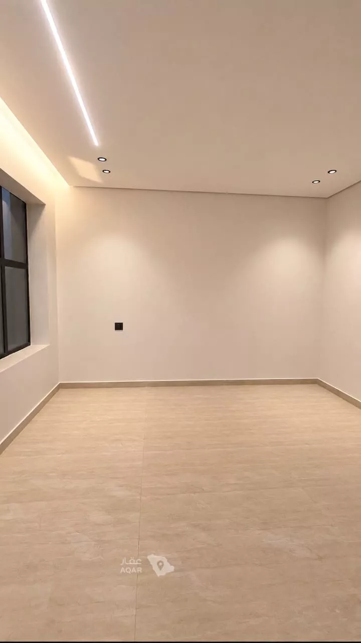 دور للبيع في شارع طريق الملك فهد, حي مشرفة, مدينة الهياثم, منطقة الرياض 5