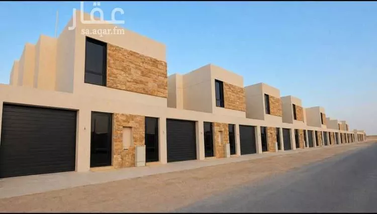 دور للبيع في شارع طريق الملك فهد, حي مشرفة, مدينة الهياثم, منطقة الرياض