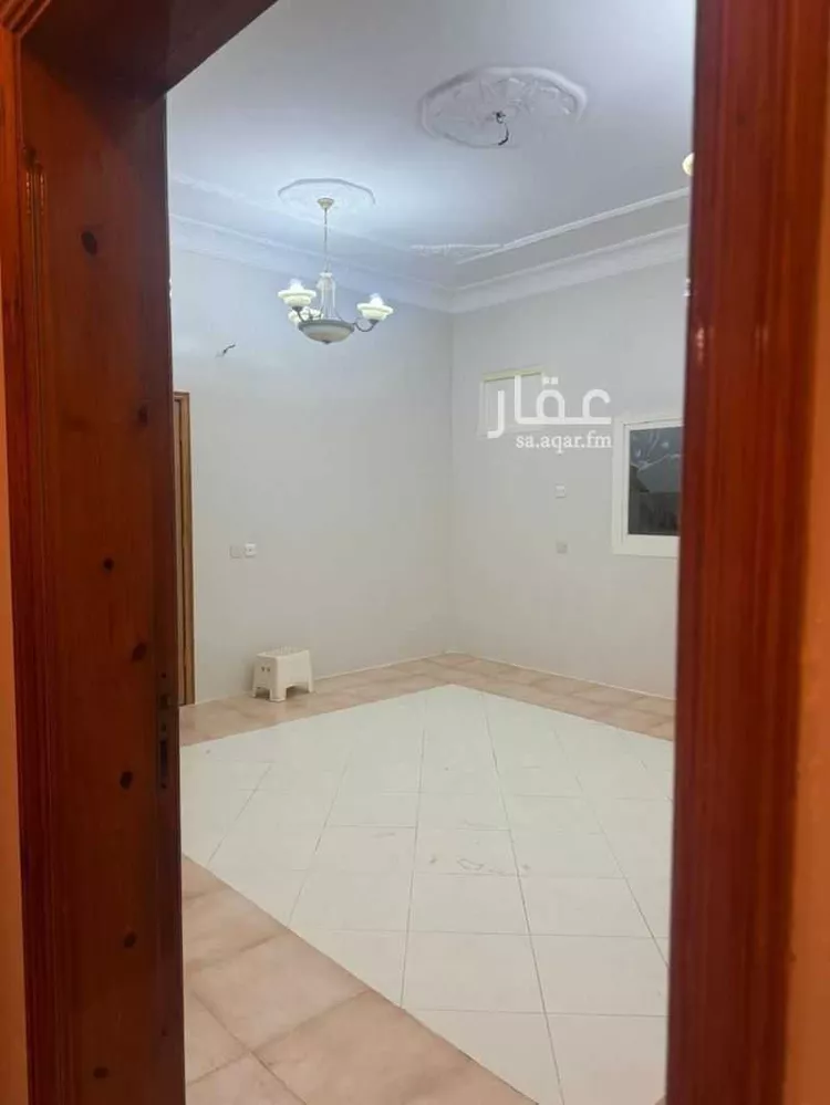 عمارة للإيجار في شارع الكنداسة, حي المروج, مدينة أبها, منطقة عسير صورة 5