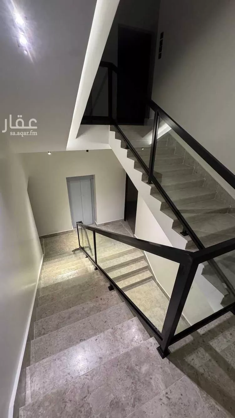 شقة للبيع في شارع جبل الصقورية ، حي المحالة ، ابها ، منطقة عسير صورة 2