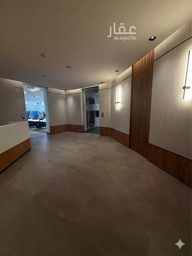 مكتب تجاري للإيجار في شارع انس بن مالك, حي الملقا, مدينة الرياض, منطقة الرياض صورة 2