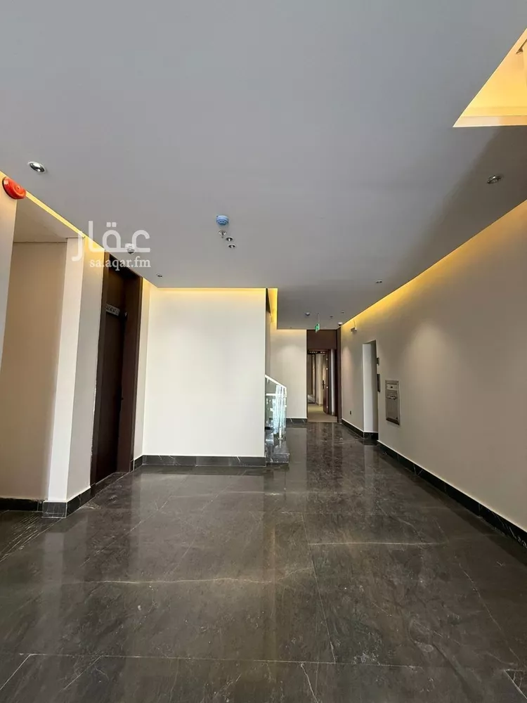 عمارة للإيجار في شارع اسماء بنت مالك, حي العارض, مدينة الرياض, منطقة الرياض صورة 3