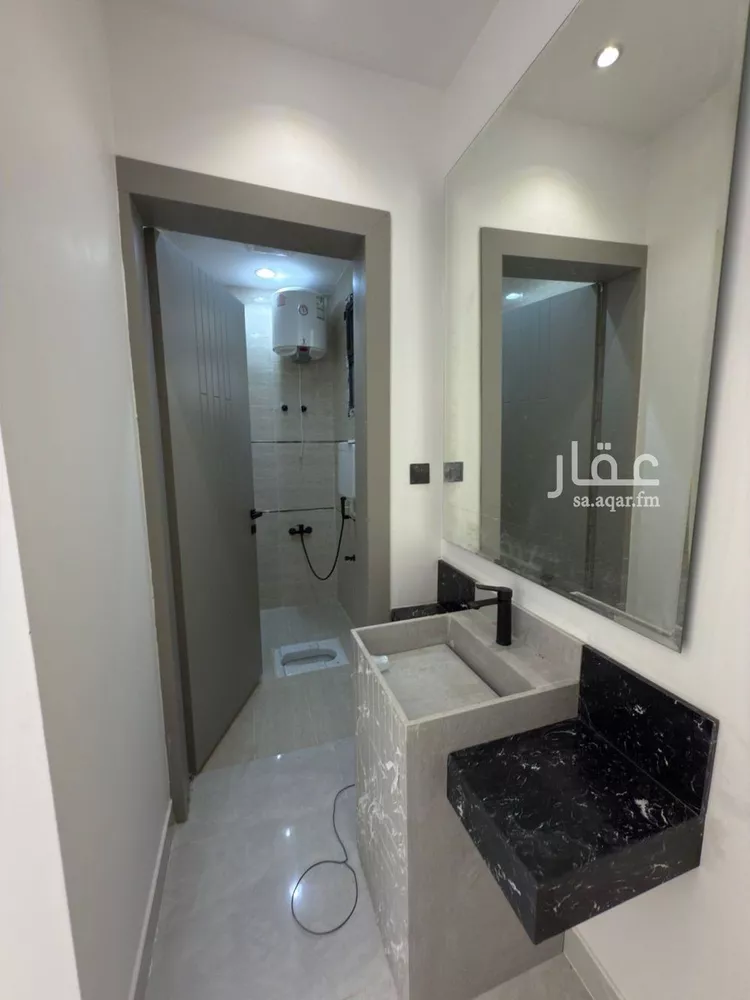 فيلا للبيع في شارع الامام البخاري, حي بدر, مدينة الرياض, منطقة الرياض 16