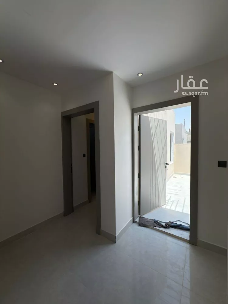 فيلا للبيع في شارع الإمام البخاري, حي بدر, مدينة الرياض, منطقة الرياض 8