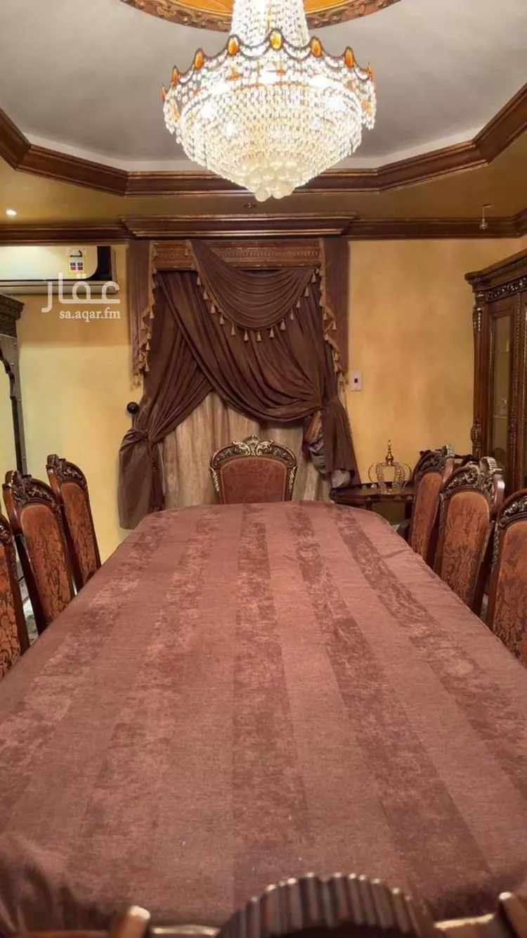 بيت للبيع في شارع ابن سنان الخفاجي ، حي الصفا ، جدة ، جدة