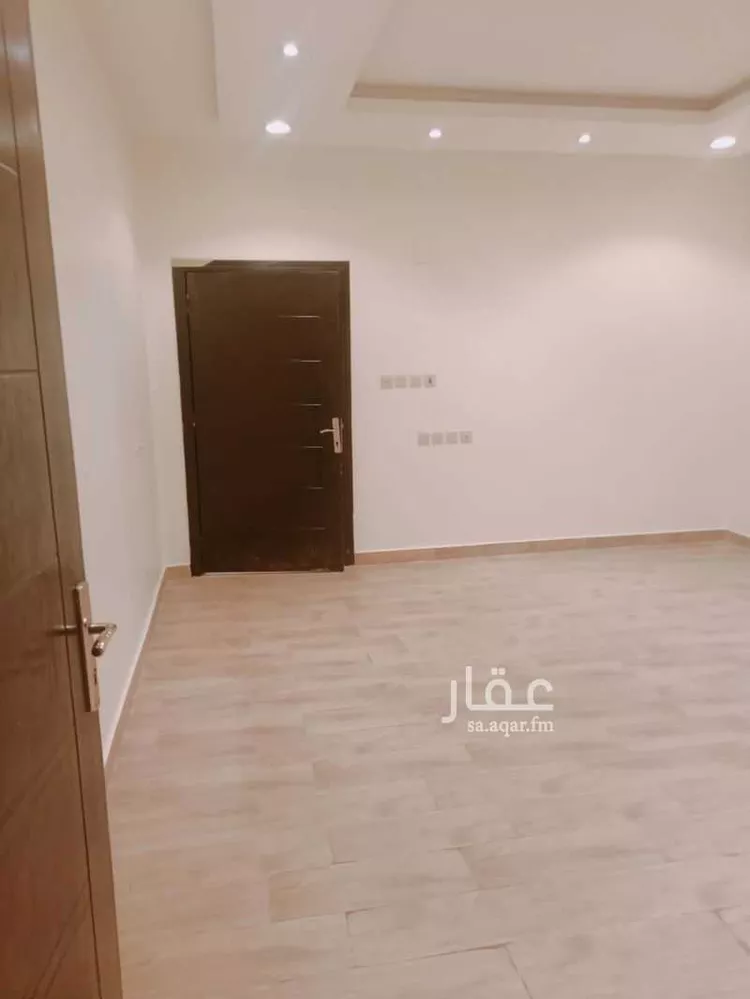 فيلا للإيجار في شارع عبدالخالق بن شبلون, حي ظهرة لبن, مدينة الرياض, منطقة الرياض صورة 5