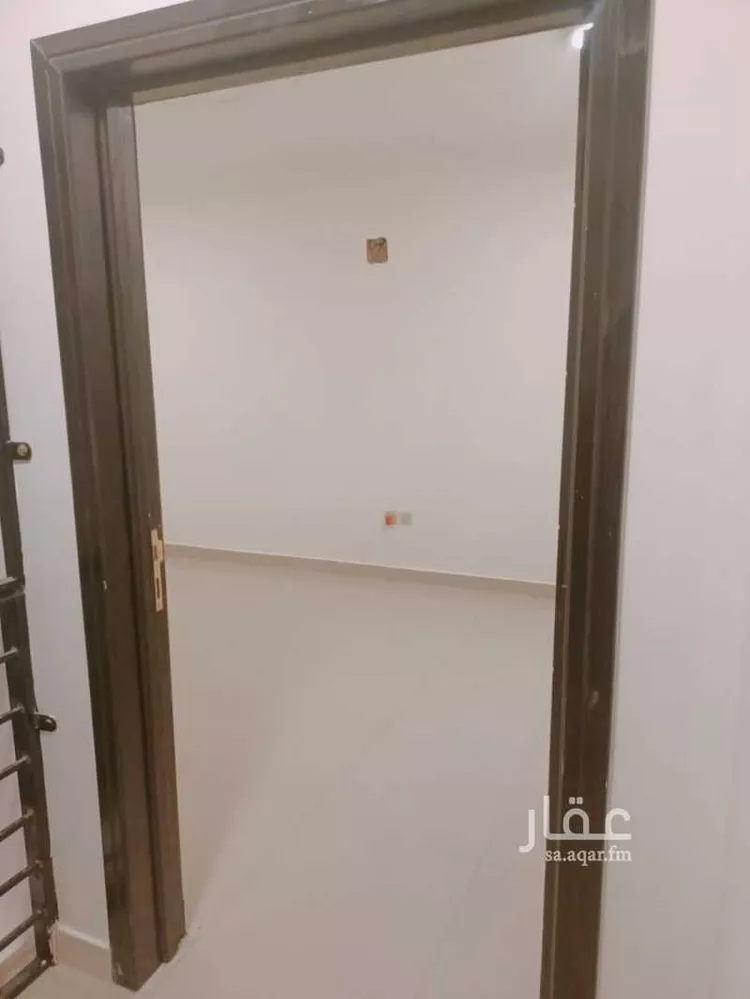 فيلا للإيجار في شارع عبدالخالق بن شبلون, حي ظهرة لبن, مدينة الرياض, منطقة الرياض صورة 2