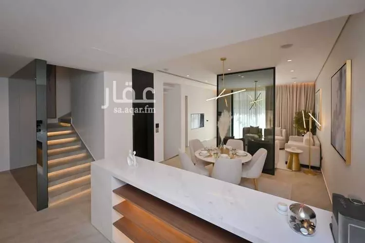 Greenfields compound 8