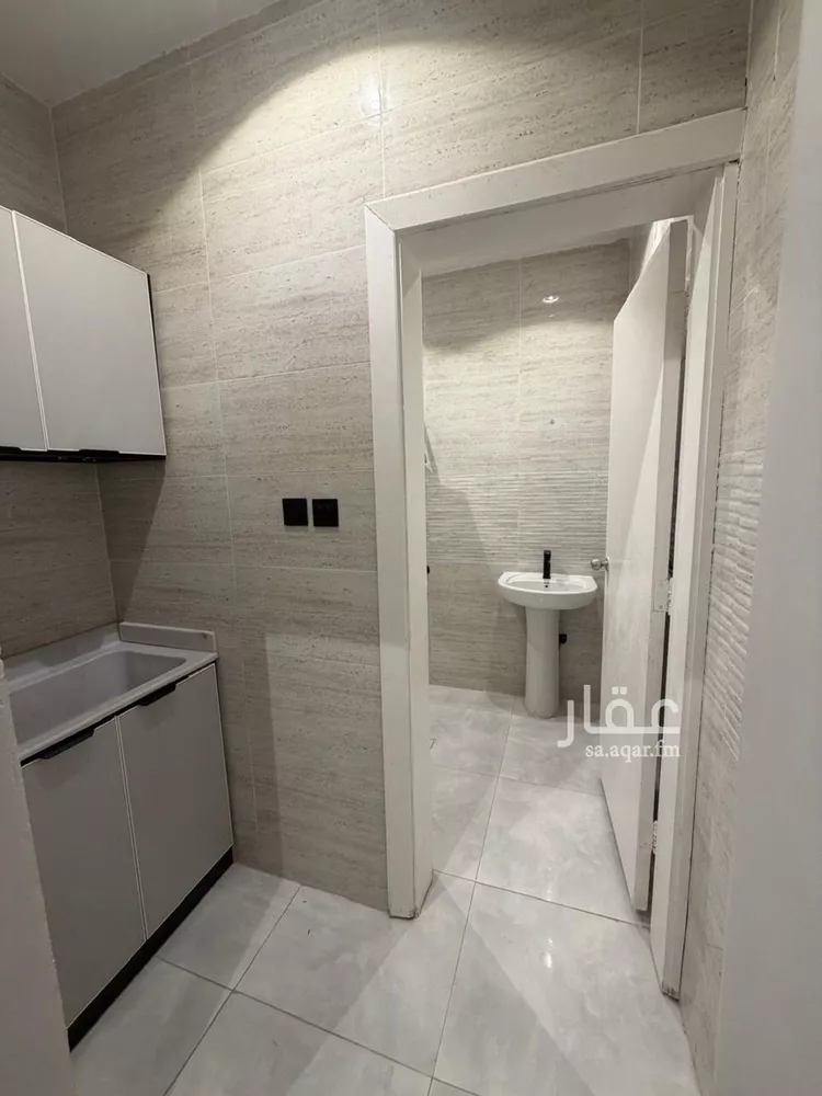 شقة للإيجار في شارع مدينة الزايد, حي العقيق, مدينة الرياض, منطقة الرياض صورة 2