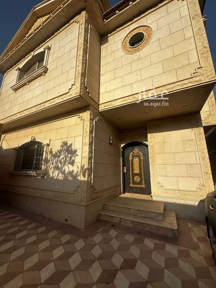 فيلا للبيع في شارع وادي رماه, حي شبرا, مدينة الرياض, منطقة الرياض صورة 2