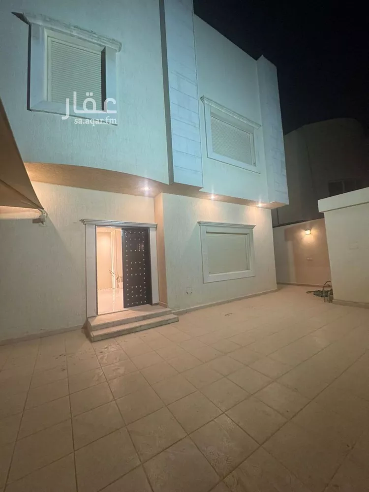 فيلا للإيجار في شارع الجوز, حي الربيع, مدينة الرياض, منطقة الرياض