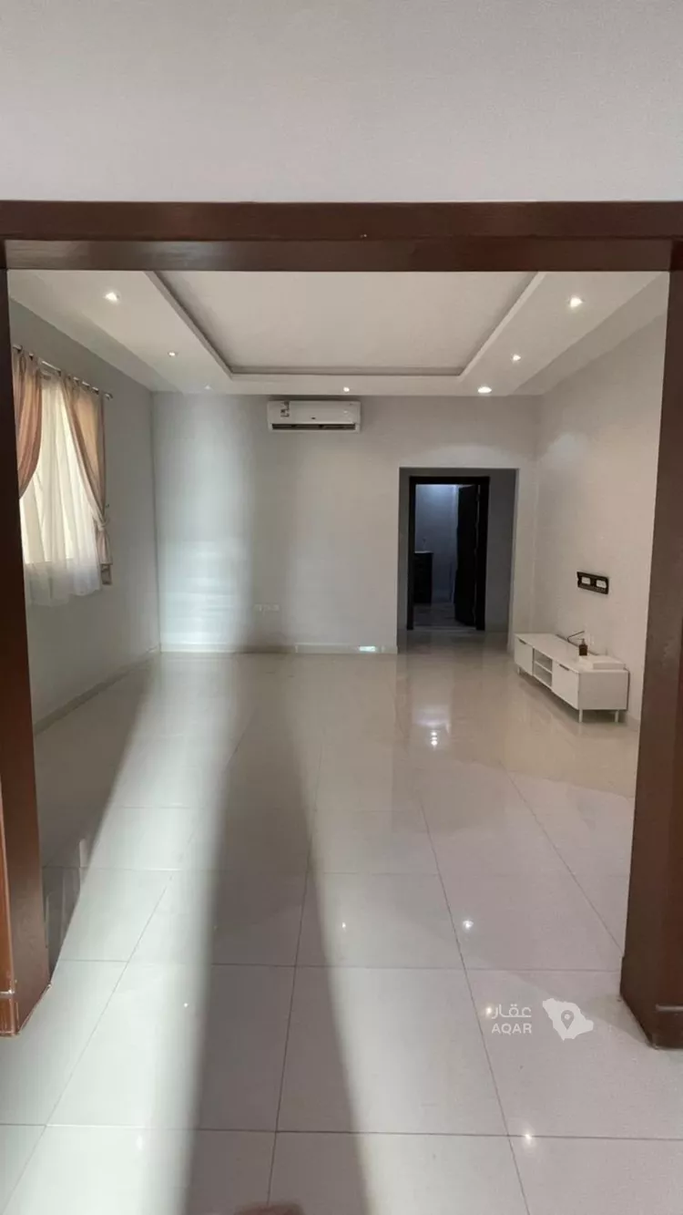 Floor for Rent in Riyadh Al Arid 8