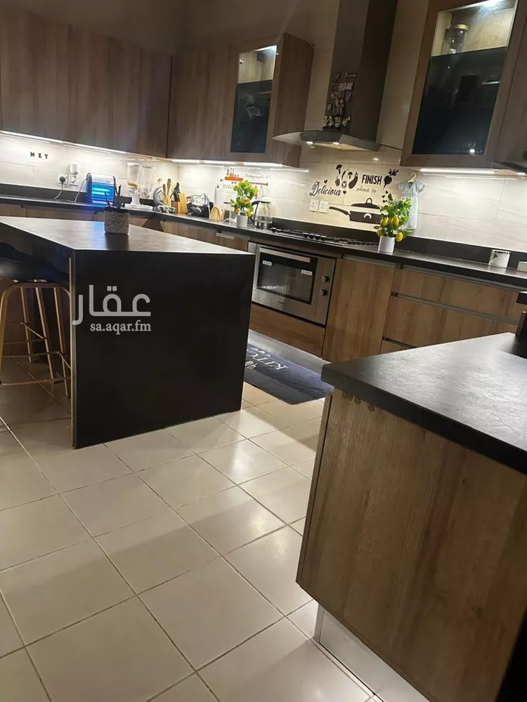 فيلا للبيع في شارع عمر الهواري, حي القيروان, مدينة الرياض, منطقة الرياض صورة 5