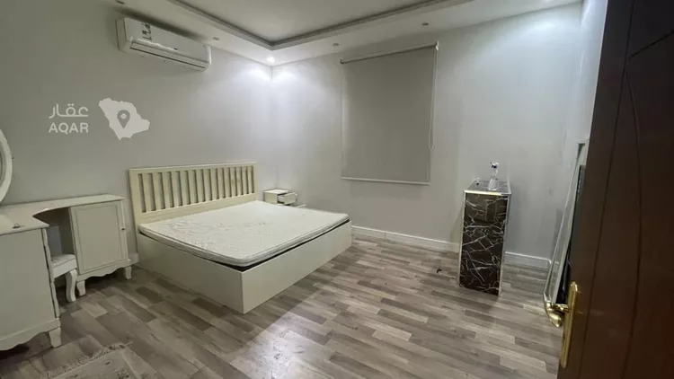 Floor for Rent in Riyadh Al Arid 5