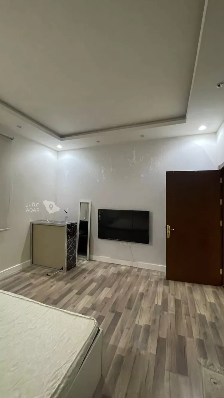 Floor for Rent in Riyadh Al Arid 4