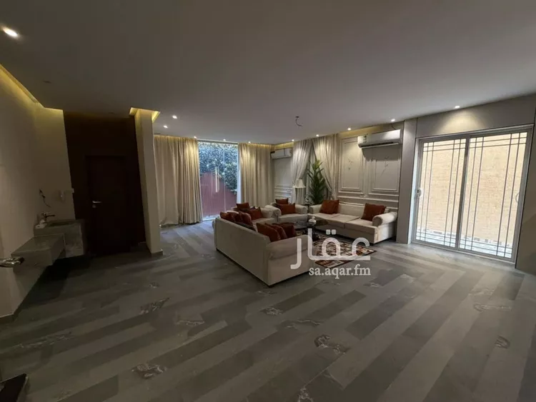 فيلا للإيجار في شارع محمد بن الحبال, حي المهدية, مدينة الرياض, منطقة الرياض 8
